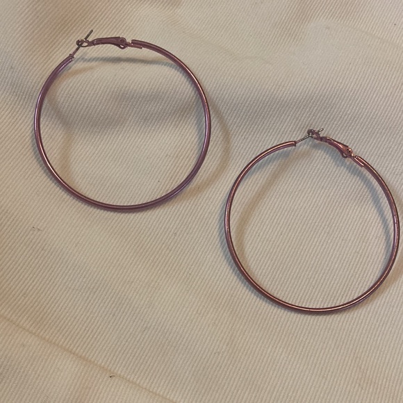 Set of 3 hoops - 1 pink & 2 silver - Picture 5 of 9